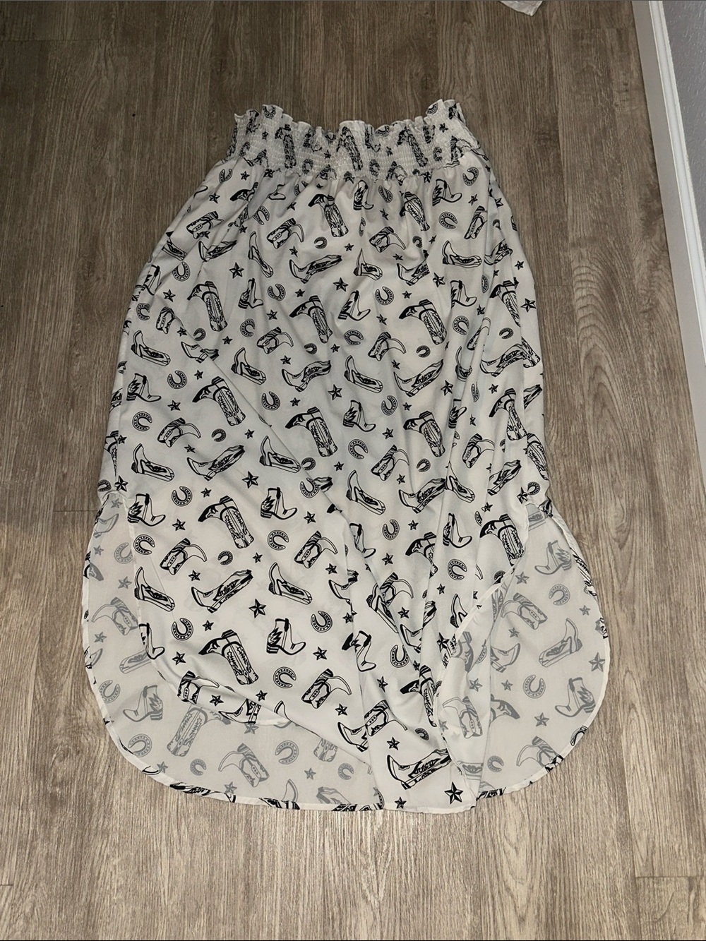 Boutique Women’s White Cowgirl Printed Maxi Skirt with Black Motif